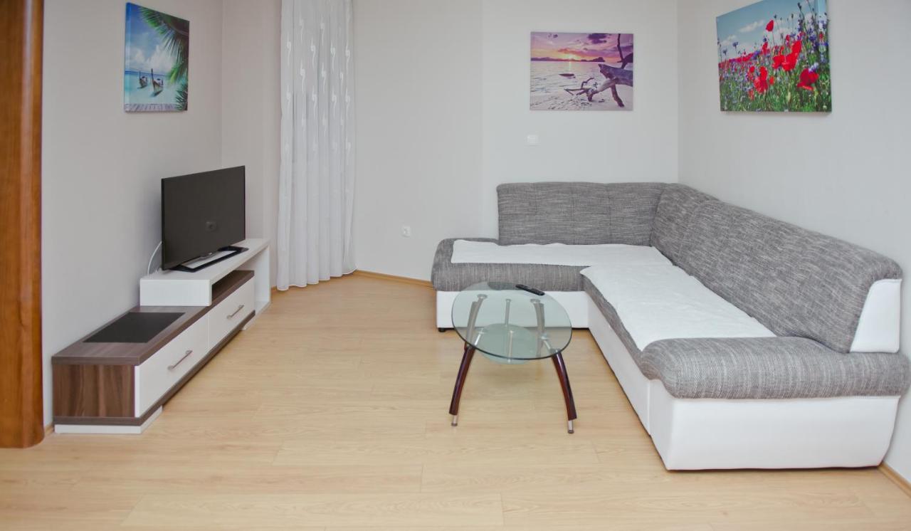 Apartments Domane Nenad Neum Esterno foto